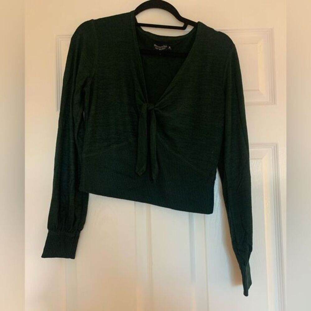 Abercrombie Forest Green Women's Crop Blouse Bishop Sleeve, Knot Tie Front